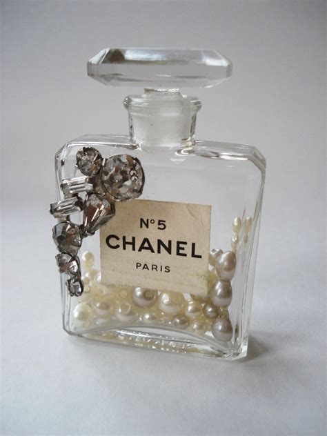 vintage chanel no 5 miniature bottle crystal|Chanel no 5 old bottles.